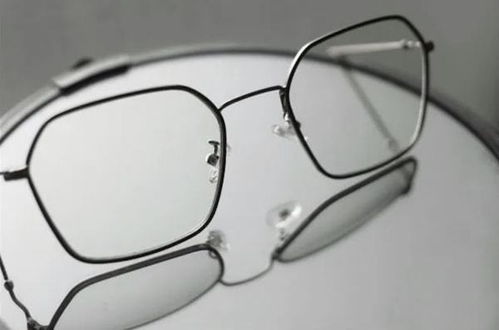 這副接力配送的新眼鏡，讓浙江醫生淚眼婆娑